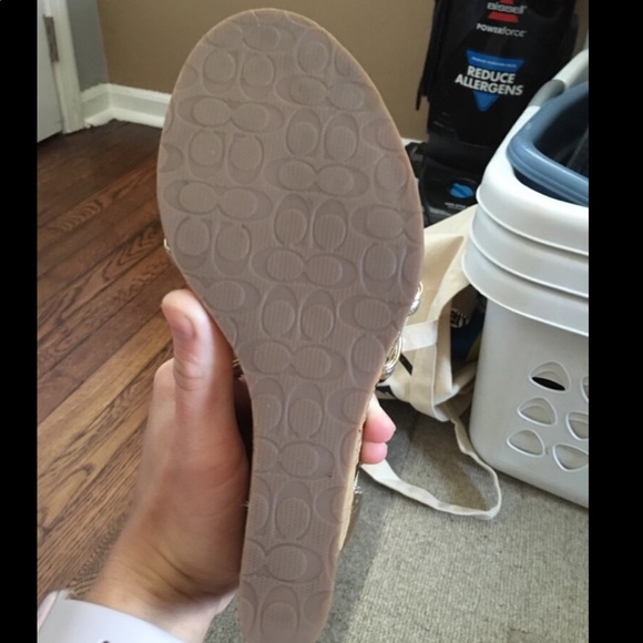 *ATHENTIC COACH WEDGE HEELS. Worn once - Picture 5 of 5